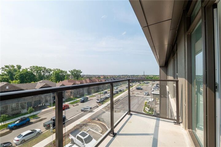 Property Photo:  470 Dundas Street E 422  ON L8B 2A6 