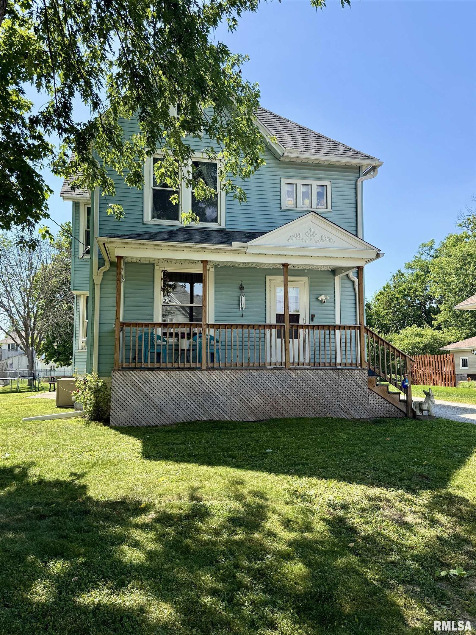 Property Photo:  194 Olive Street  IL 61401 