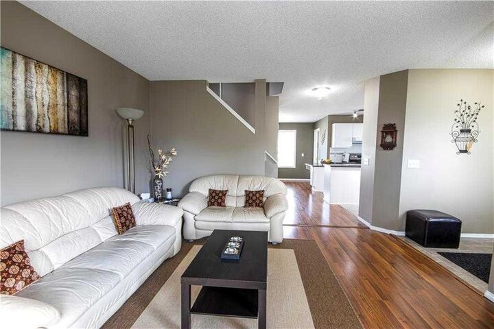 Property Photo:  47 Taralea Gardens NE  AB T3J 4W4 
