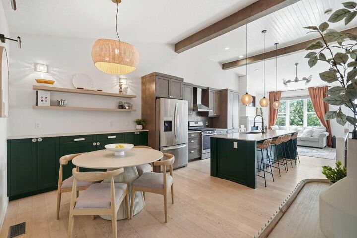 Property Photo:  1021 Shantz Place  AB T0M 0S0 
