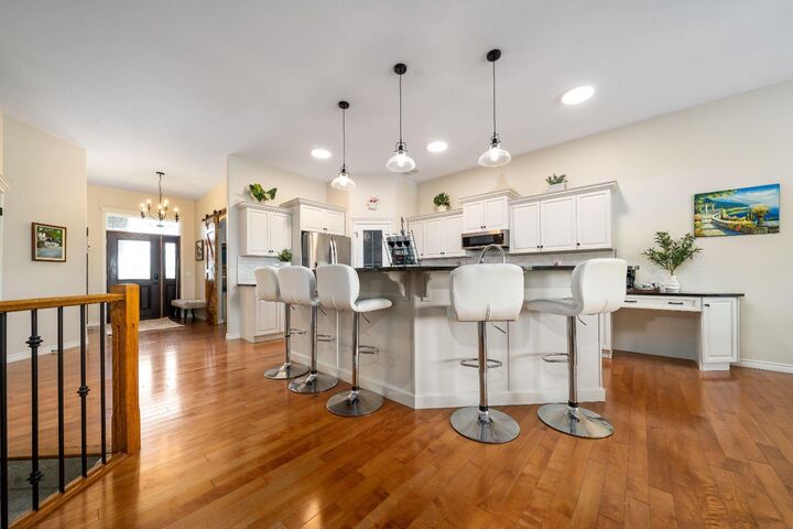 Property Photo:  172 Desert Blume Drive  AB T1B 0H5 