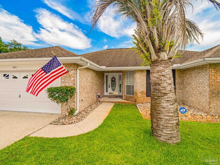 Property Photo:  881 Lake Aire Dr  FL 32506 