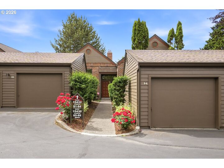 Property Photo: 15432 SW 114th Ct 81 OR 97224