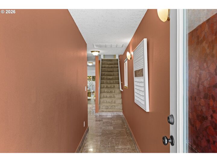 Property Photo:  8733 N Dana Ave  OR 97203 