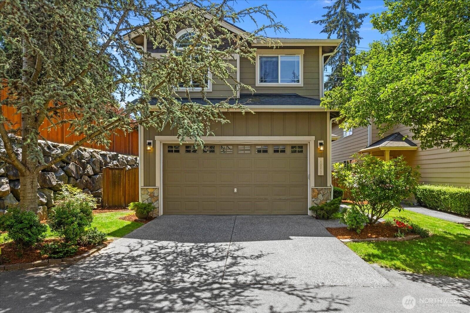 Property Photo: 10626 19th Place SE WA 98258