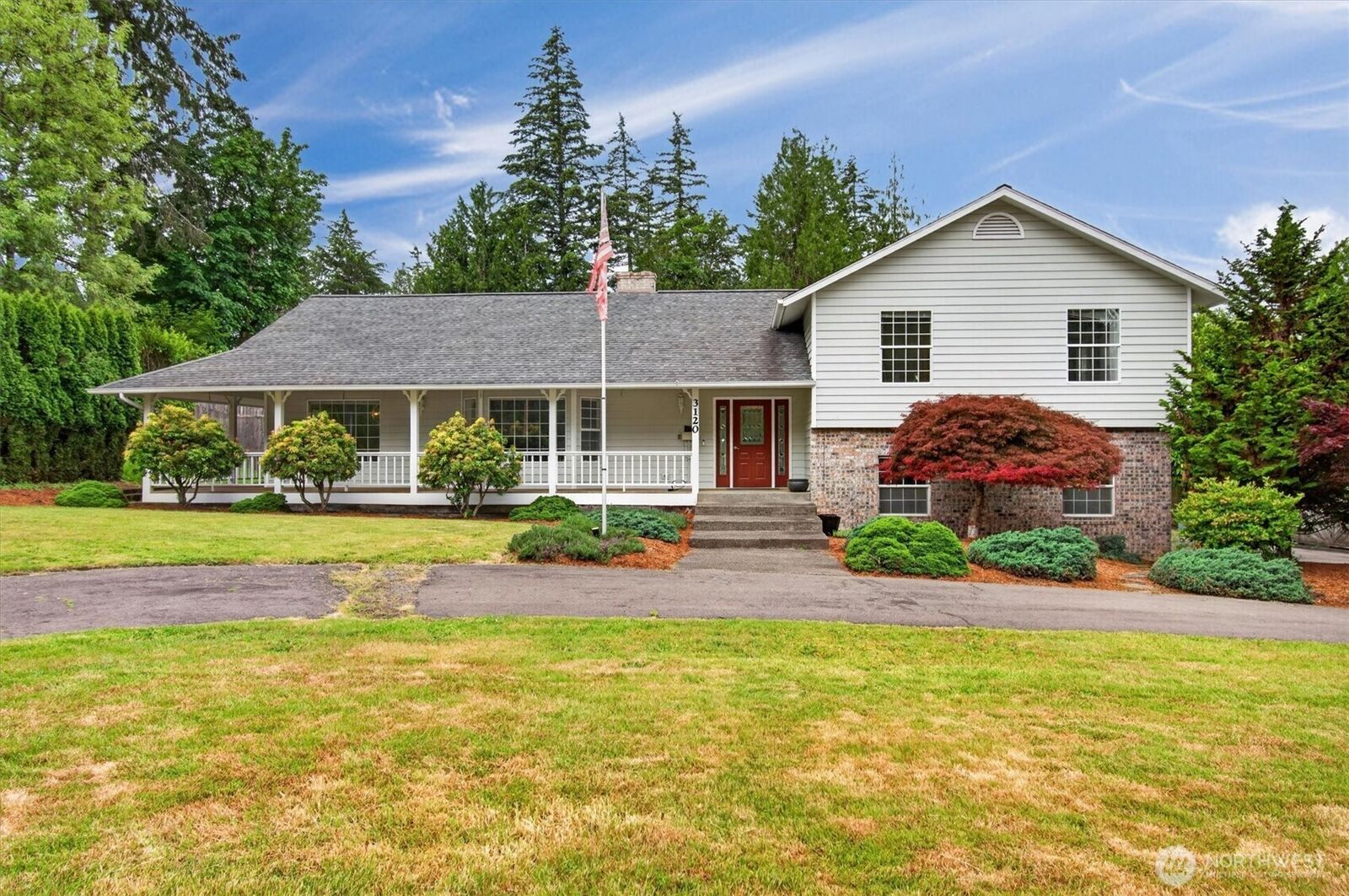 Property Photo:  3120  Laurel Road  WA 98632 