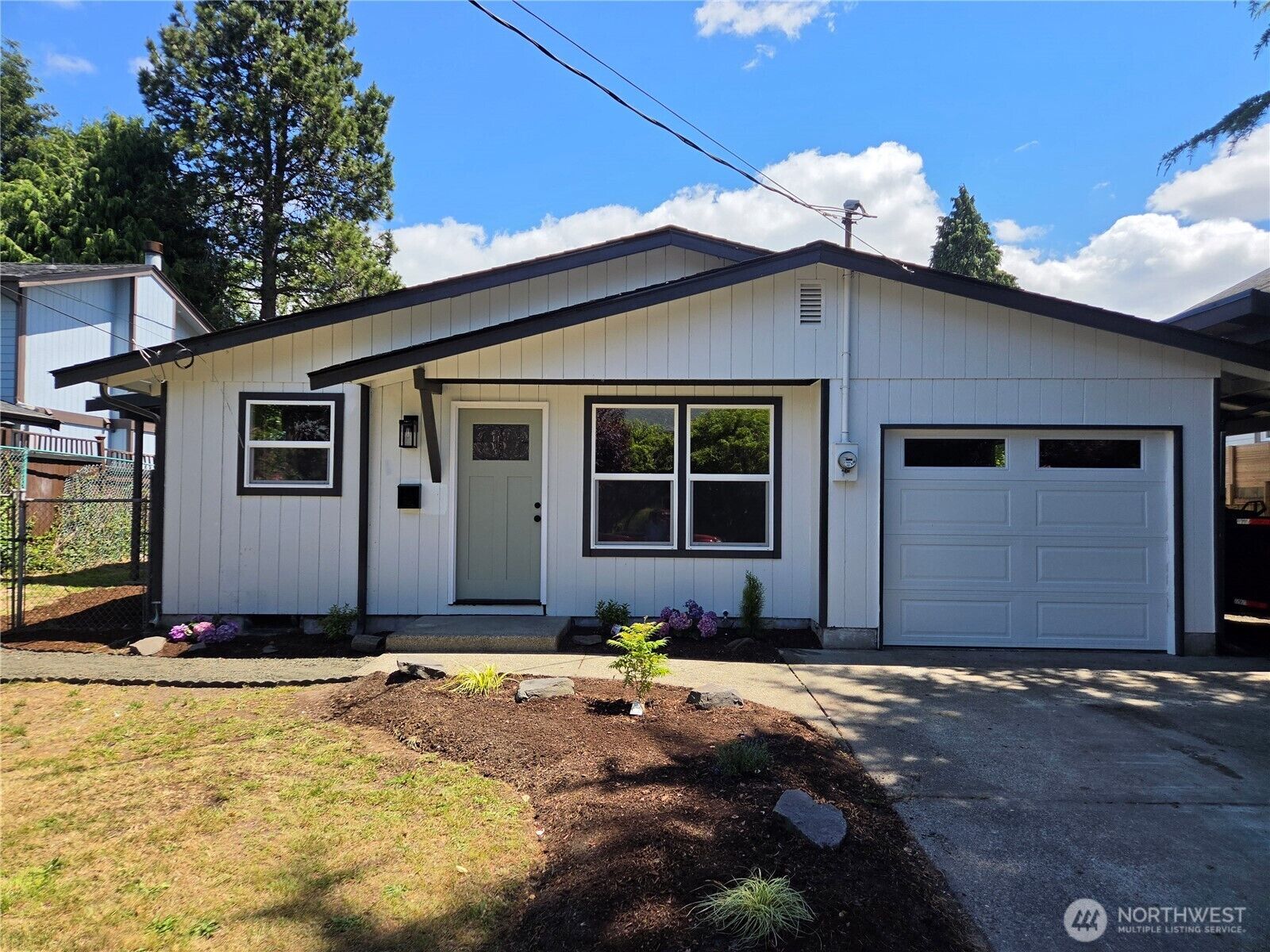 Property Photo: 3505 N Gove Street WA 98407