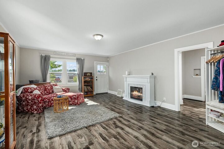 Property Photo:  6217 S Puget Sound Avenue  WA 98409 