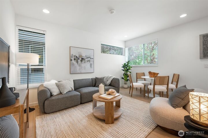 Property Photo: 139 22nd Avenue E A WA 98112