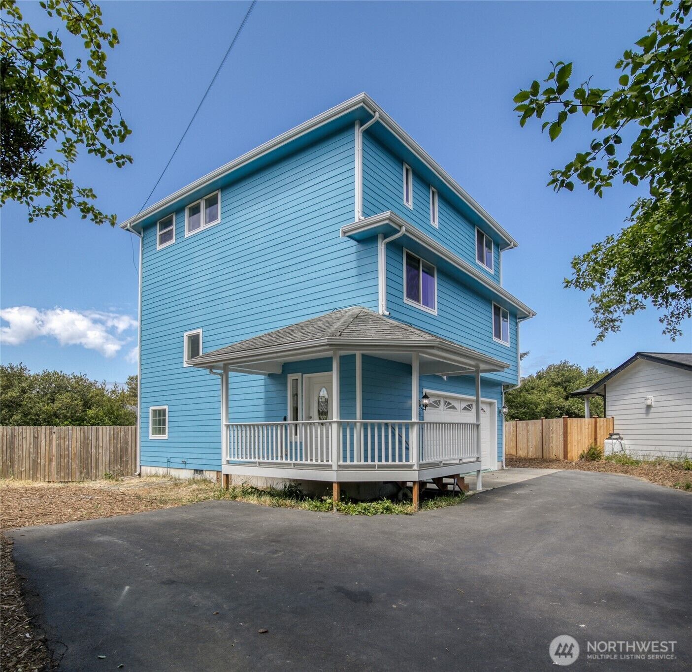 Property Photo:  251  Ocean Shores Boulevard SW  WA 98569 