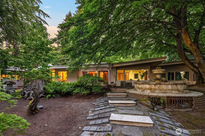 Property Photo:  1919 SW 170th Street  WA 98166 