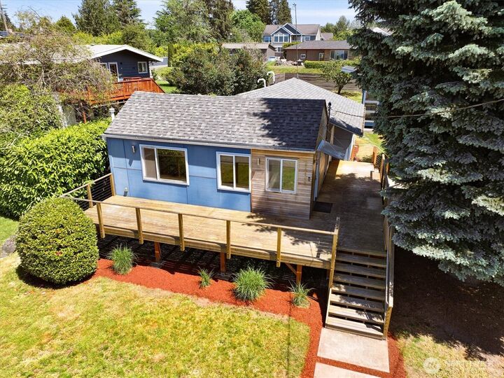 Property Photo: 22232 10th Avenue S WA 98198