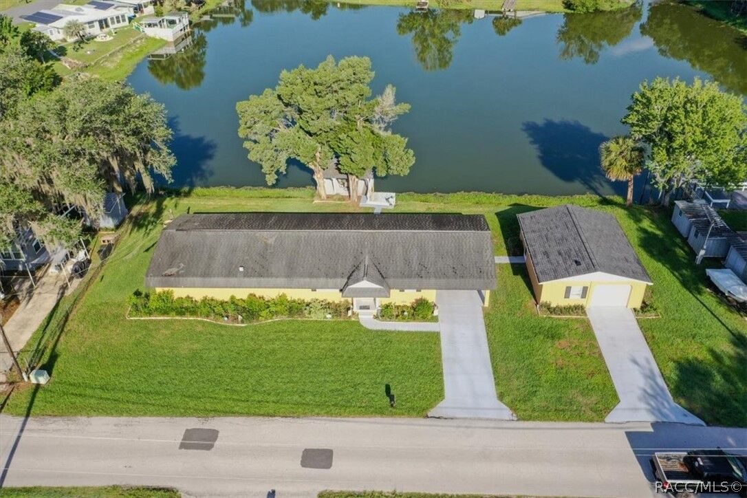 Property Photo:  928 S Shad Terrace  FL 34450 