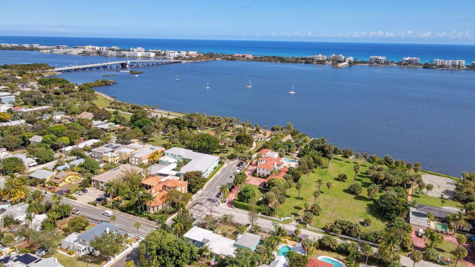 Property Photo:  1205 N M Street  FL 33460 