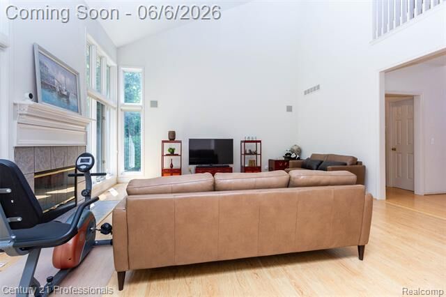 Property Photo:  29401 Windmill Court  MI 48334 