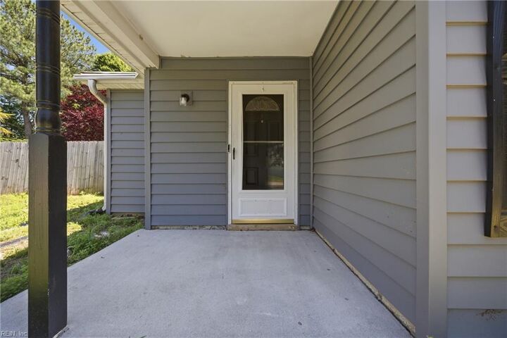 Property Photo:  5545 Lambdin Arch  VA 23455 