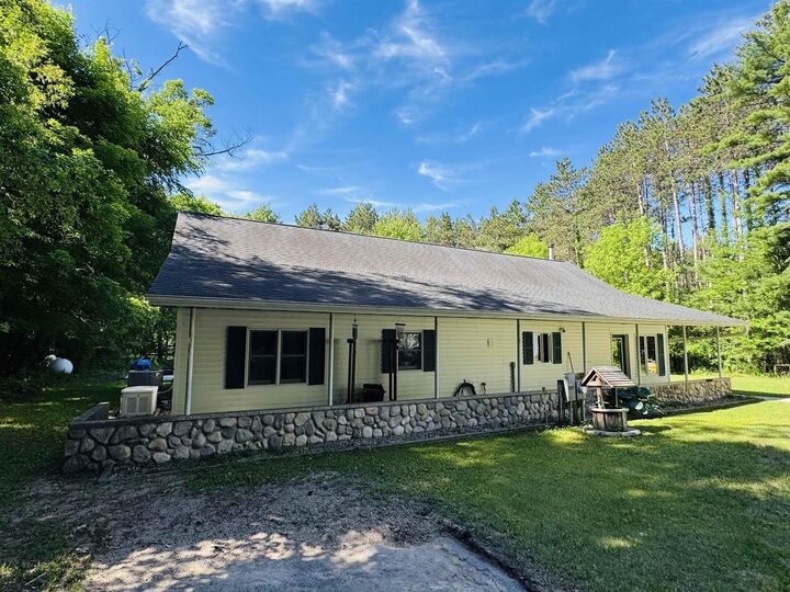 Property Photo:  W3591 Twin Lane  WI 54970 