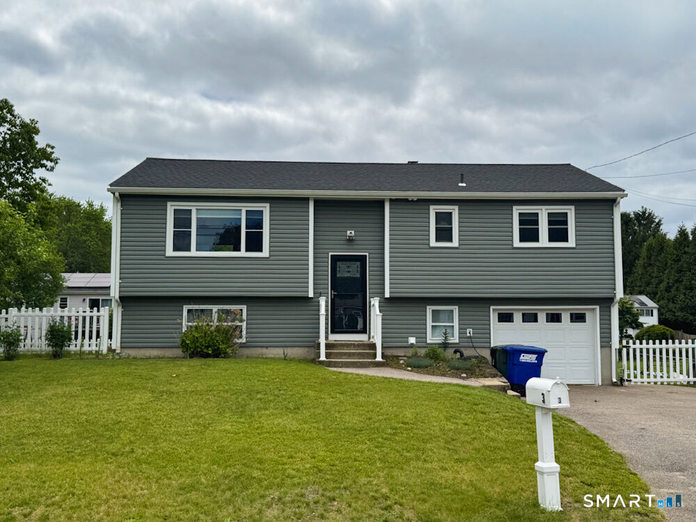 Property Photo:  3 Oriole Street  CT 06379 
