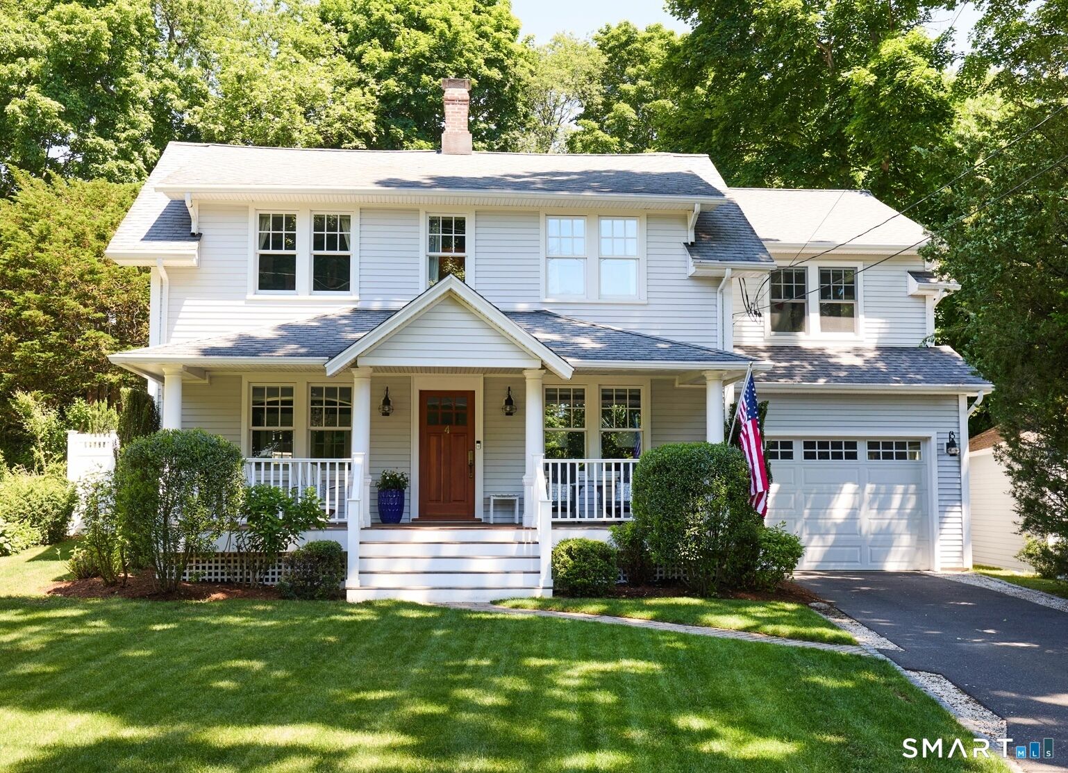 Property Photo:  4 Raymond Place  CT 06880 