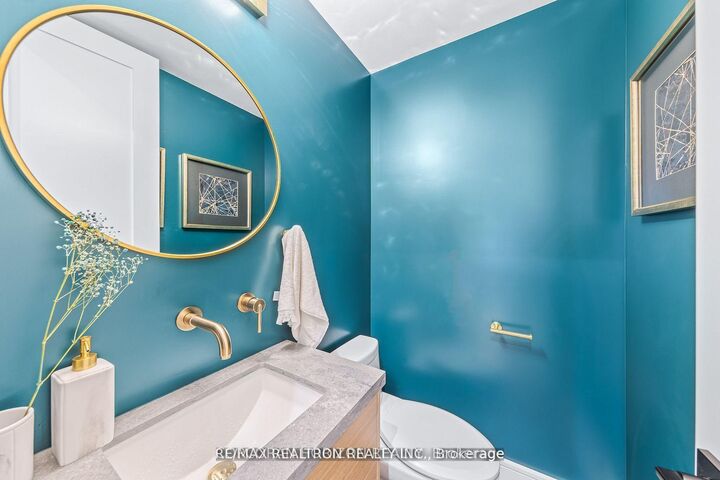 Property Photo:  225 Christie Street  ON M6G 3B5 