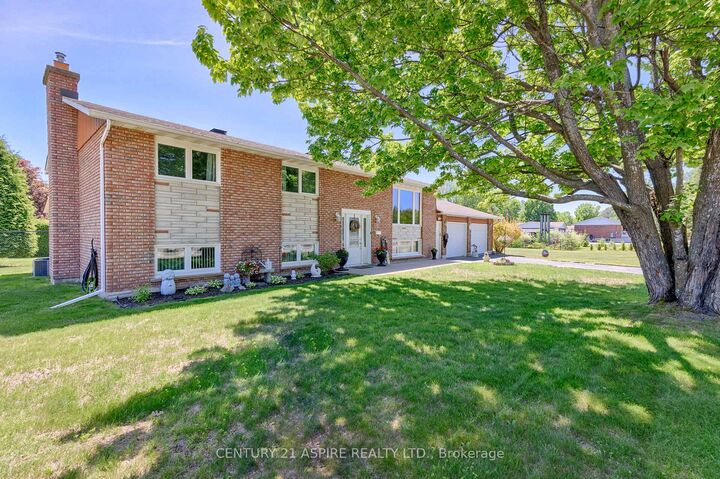 Property Photo: 2 Doris Street ON K8A 7V1