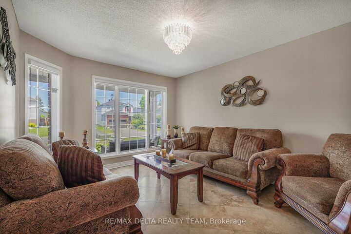 Property Photo: 890 Bideford Street ON K4A 2C4