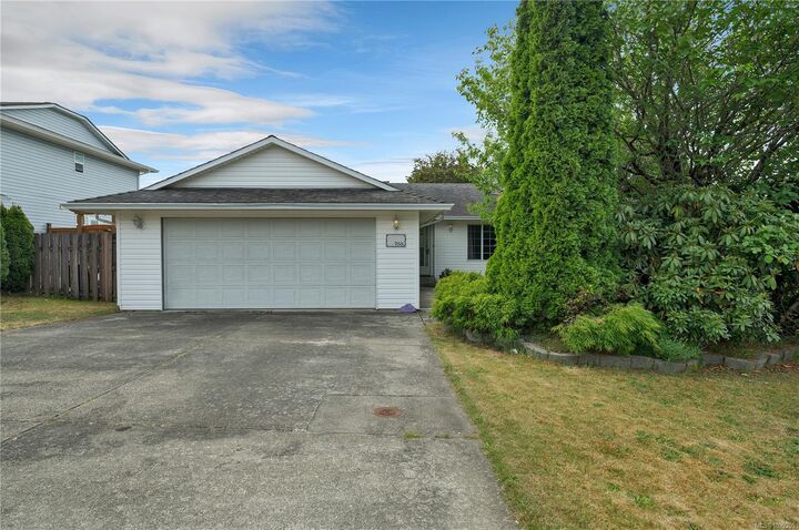 Property Photo:  755 Kit Cres  BC V9H 1P6 
