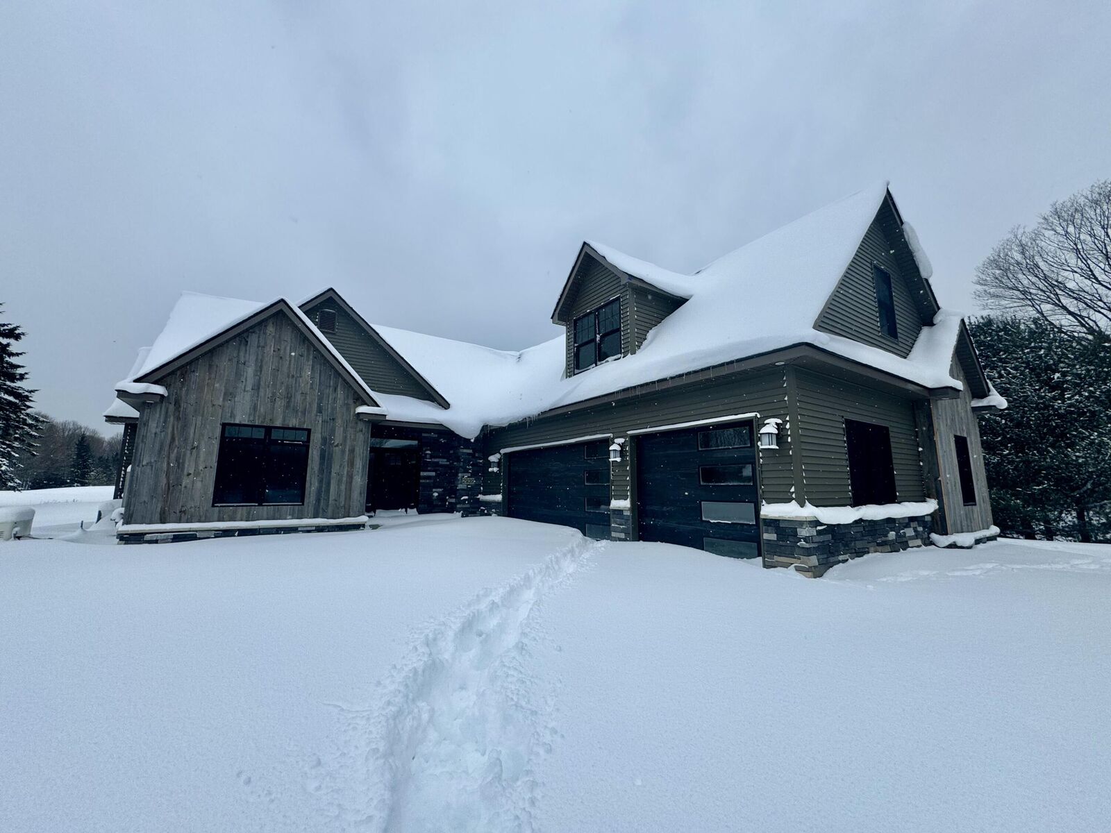 Property Photo: 2939 Greenbriar MI 49740