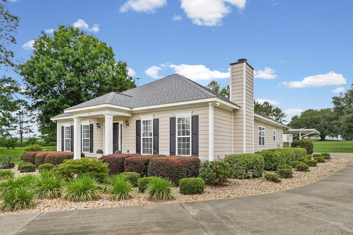 Property Photo:  148 Linden Road W  GA 31763 