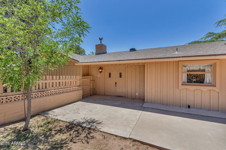 Property Photo:  4410 N Montezuma Avenue  AZ 86335 