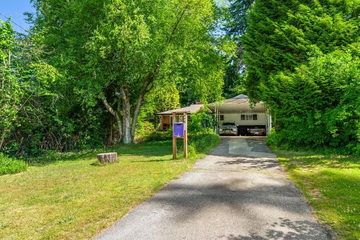 Property Photo: 985 Wallace Wynd BC V3H 1B6