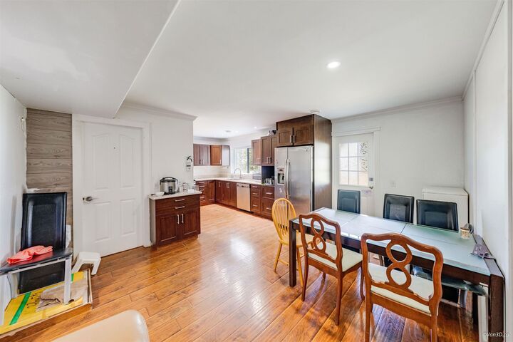 Property Photo: 26467 32A Avenue BC V4W 3E9