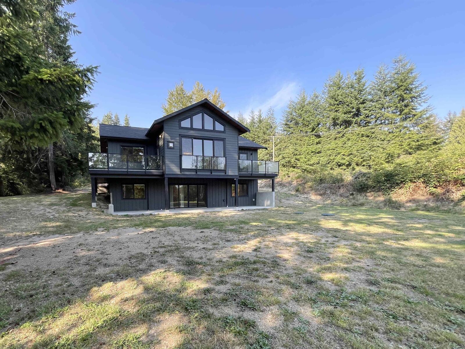 Property Photo:  