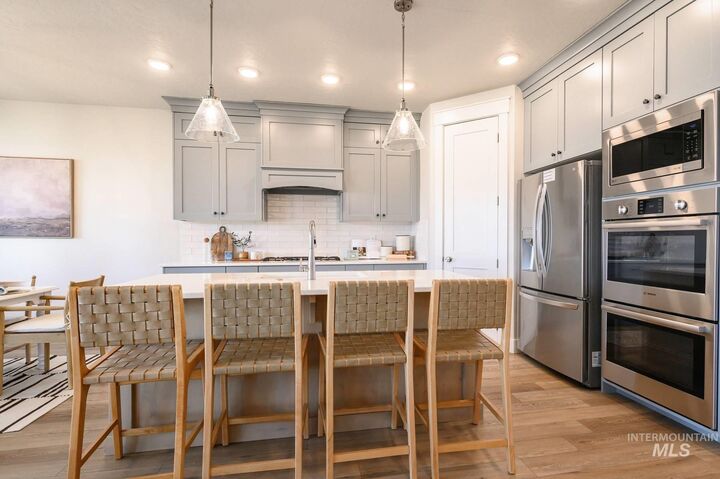 Property Photo:  6512 N Oakstone Ave  ID 83646 