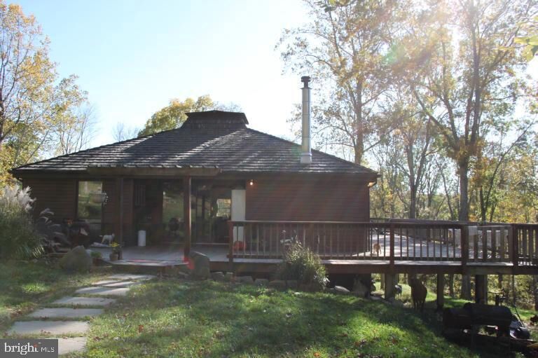 Property Photo:  8412 Leeds Manor Road  VA 20106 