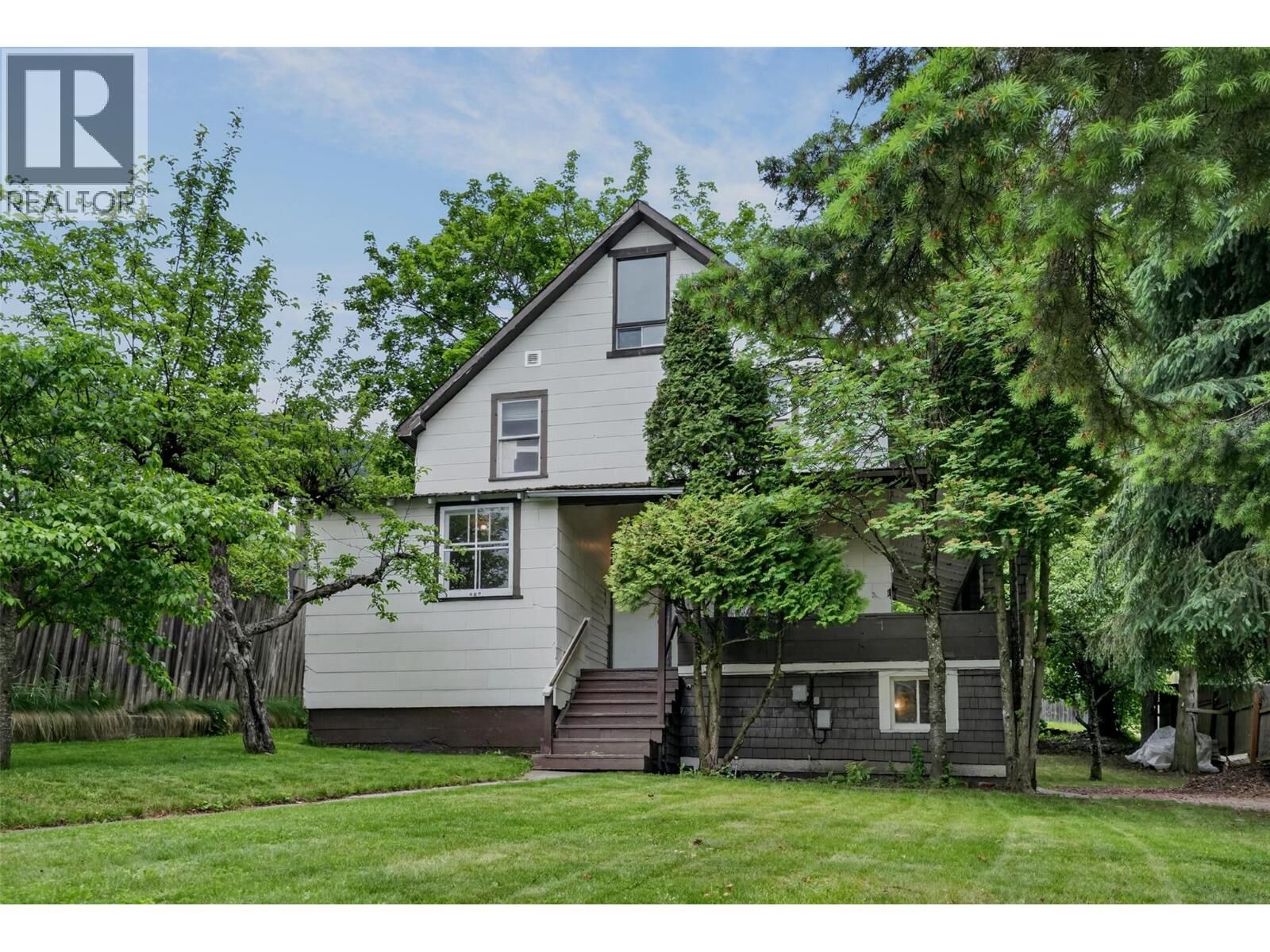 Property Photo:  404 Houston Street  BC V1L 5H5 