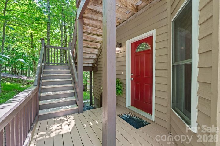 Property Photo: 117 Pinnacle Ridge Road NC 28604