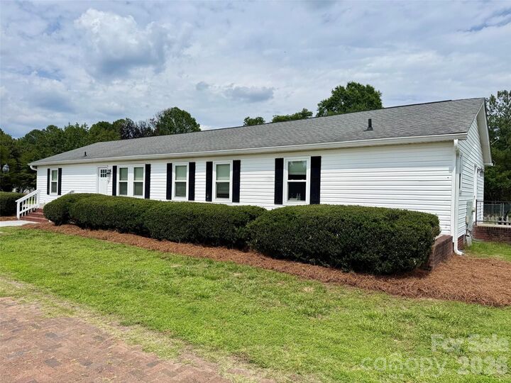 Property Photo: 288 Farris Road SC 29710