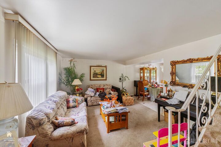 Property Photo:  12 Villanova Road  NJ 08859 