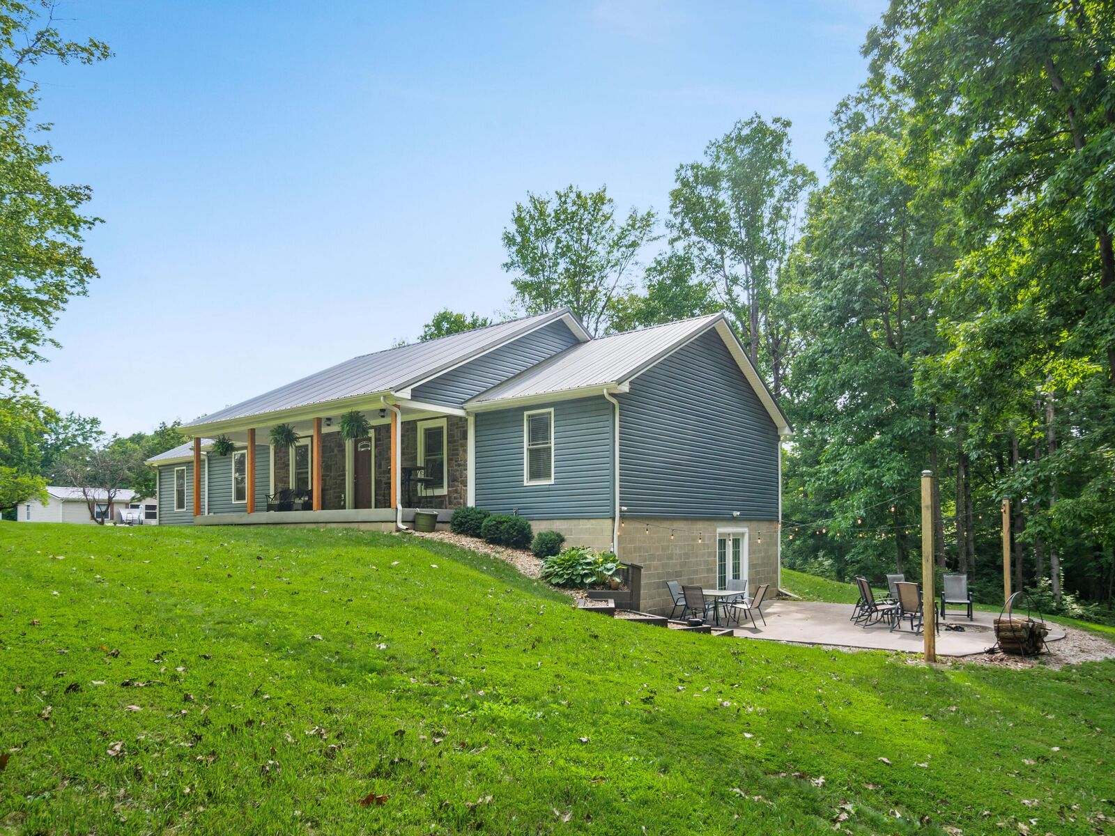 Property Photo: 1105 Tolliver Road OH 43138