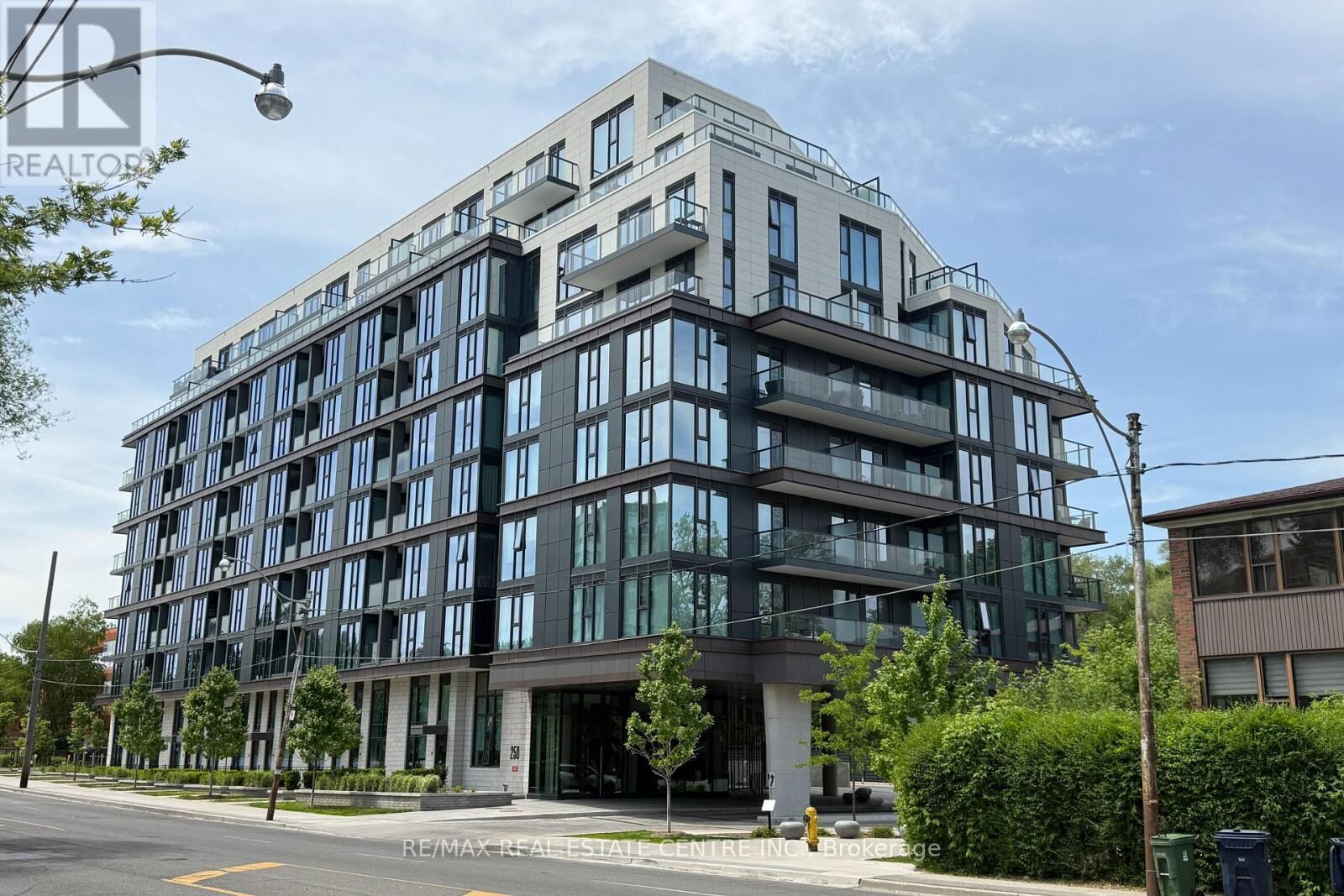 Property Photo:  250 Lawrence Avenue West 422  ON M5M 1B2 
