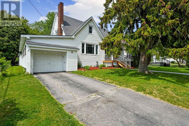 Property Photo:  28 King Street West  ON K0K 1S0 