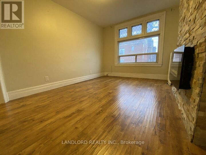 Property Photo:  412 Dovercourt Road Upper  ON M6J 3E7 