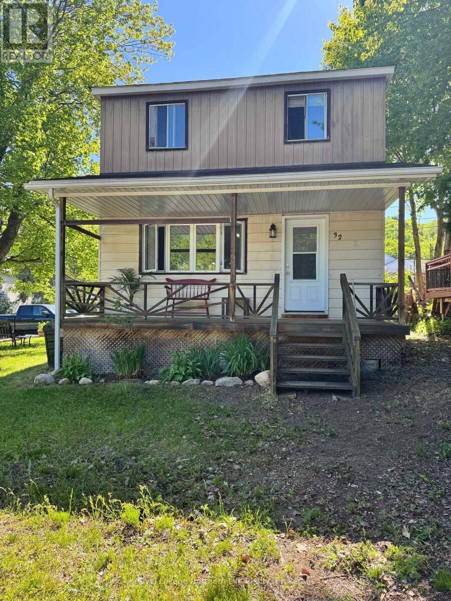 Property Photo:  32 Pine Street  ON P0H 2J0 