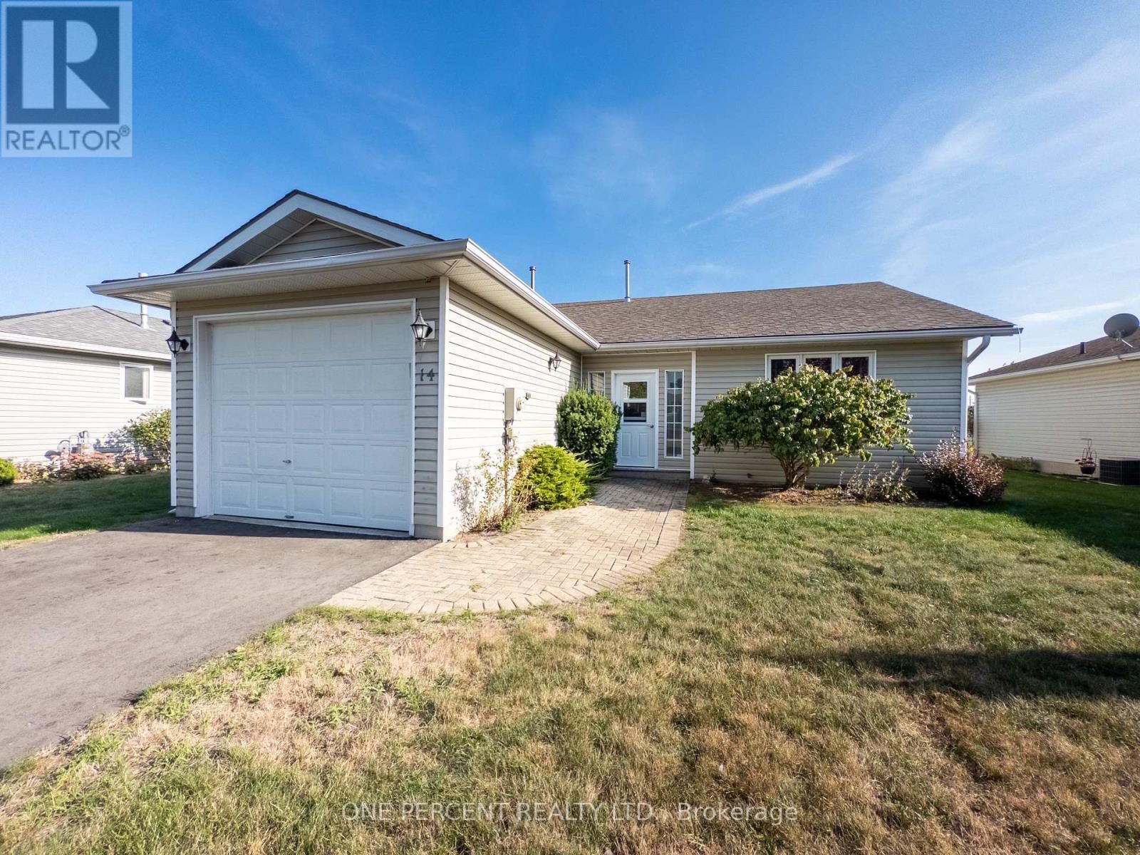 Property Photo: 14 Elmdale Drive ON K0K 3L0