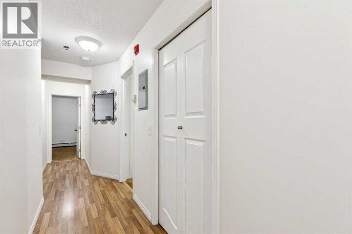 Property Photo:  649 Marsh Road Northeast  AB T2E 5B4 