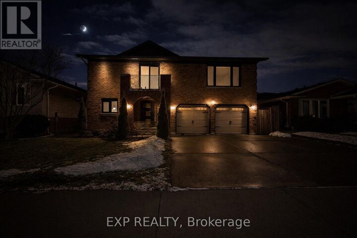 Property Photo:  7623 Chorozy Street  ON L2H 2P1 
