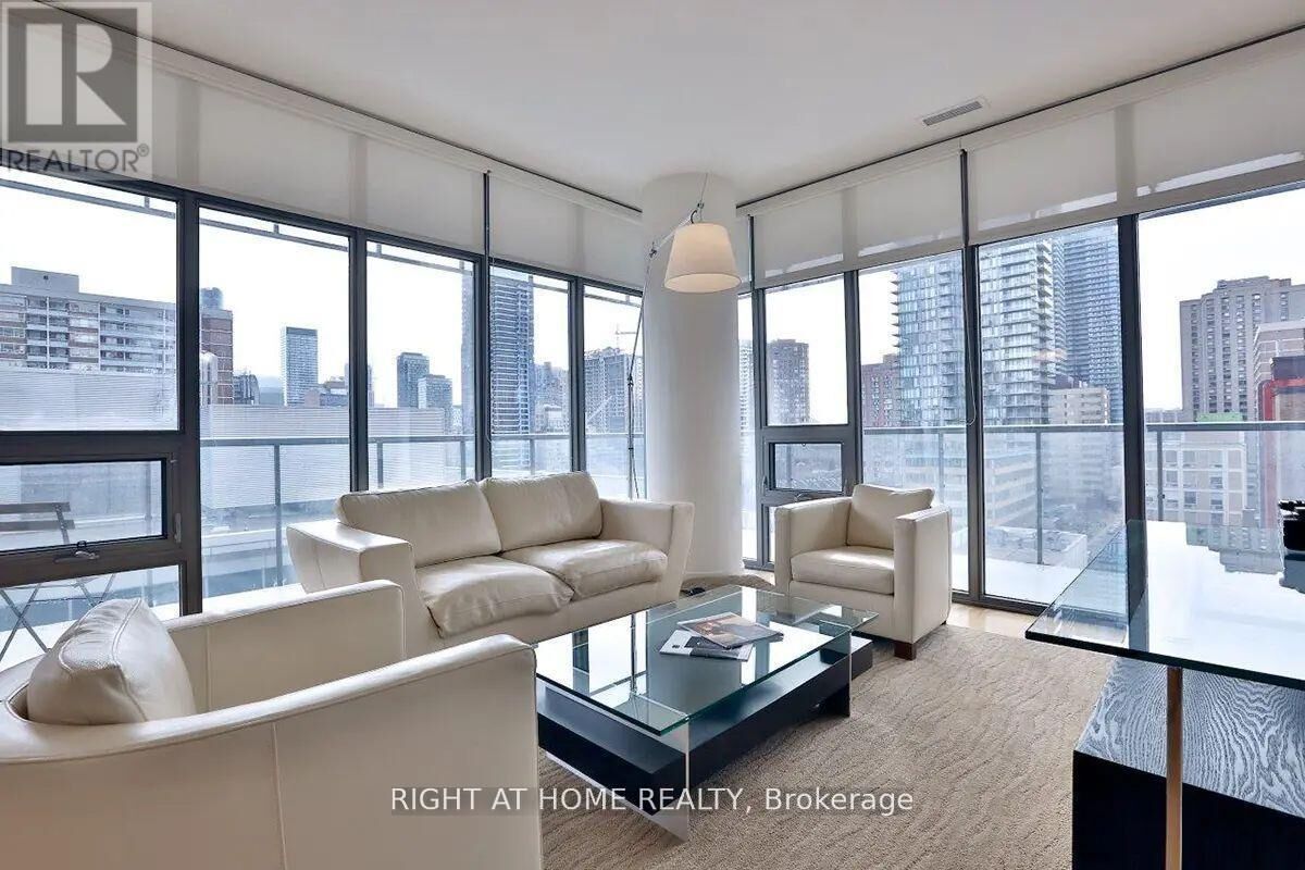 Property Photo:  33 Charles Street East 1005  ON M4Y 1R9 
