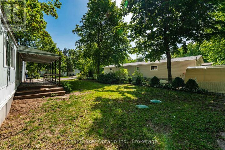 Property Photo:  5263 Elliott Sideroad 48  ON L4R 4K3 