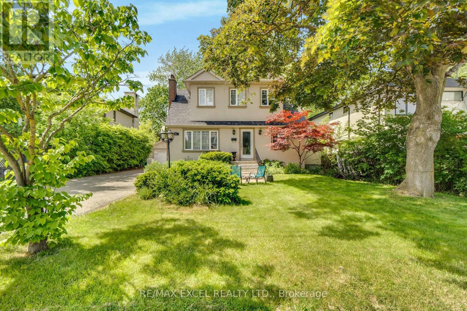 Property Photo:  381 Niar Avenue  ON L5G 1W2 